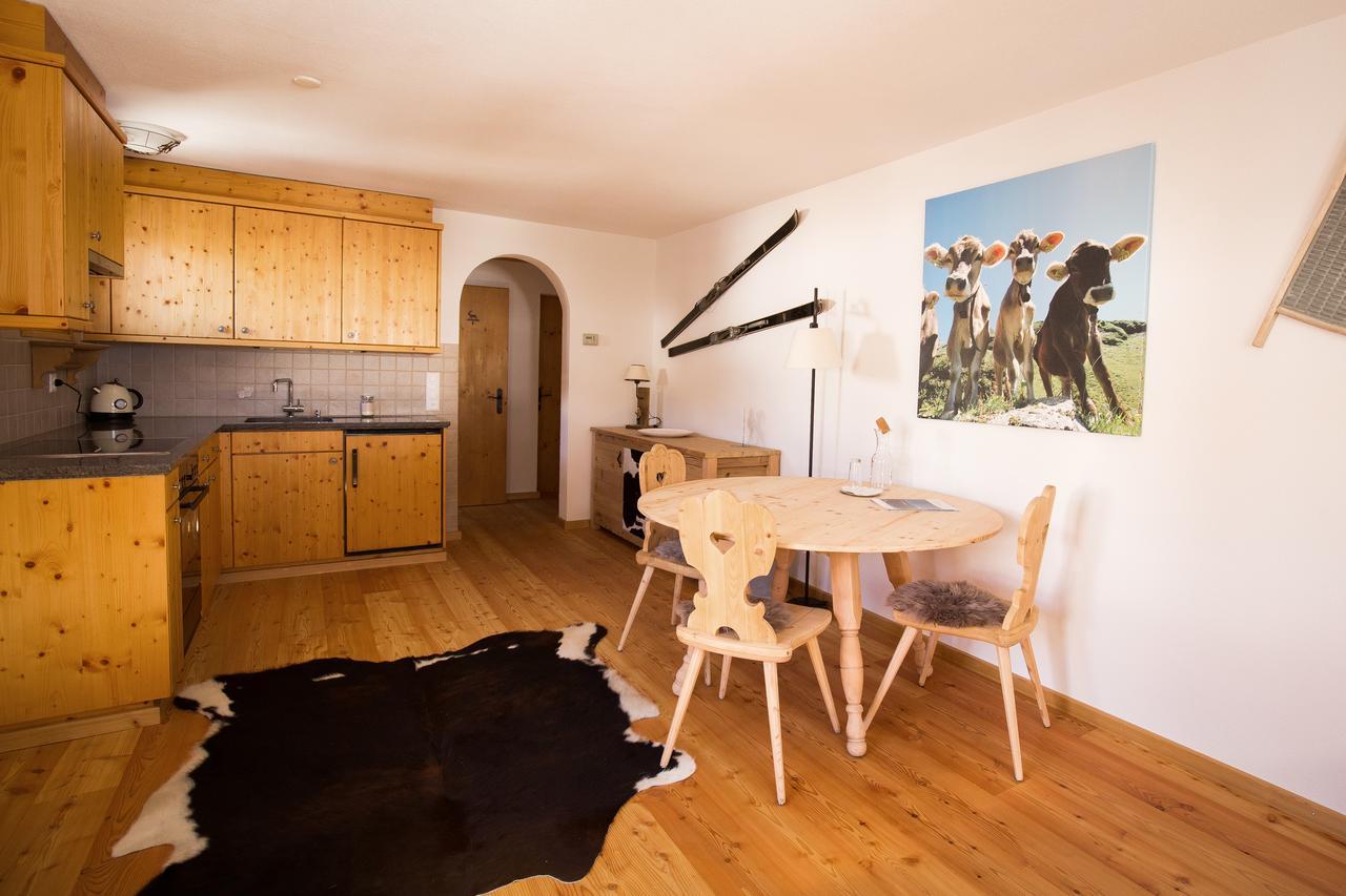 Hotel Madrisajoch ザンクト・アンテーニーン エクステリア 写真