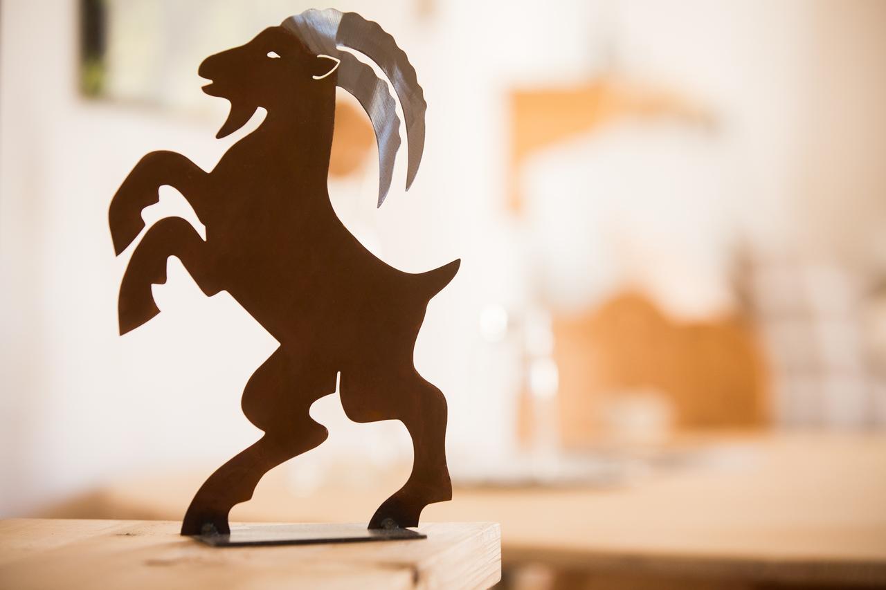 Hotel Madrisajoch ザンクト・アンテーニーン エクステリア 写真