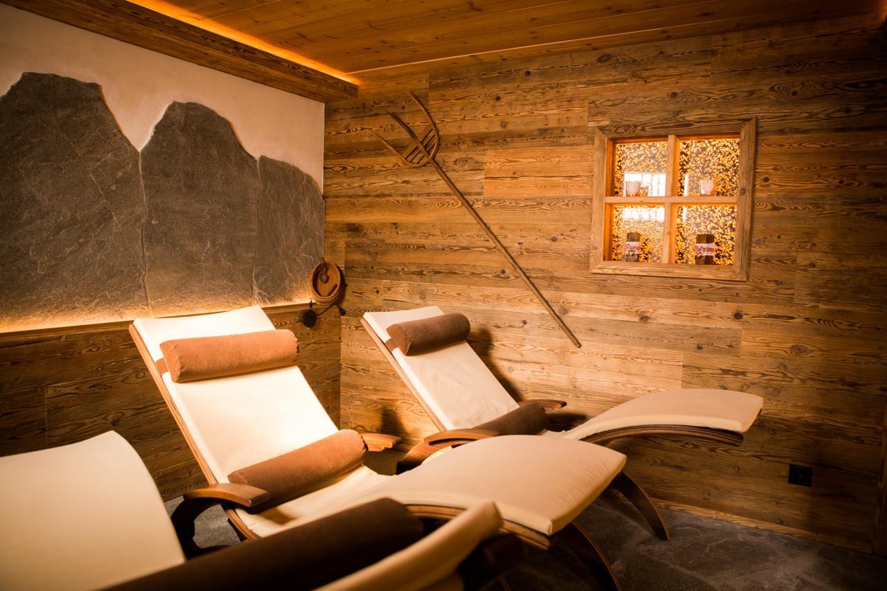 Hotel Madrisajoch ザンクト・アンテーニーン エクステリア 写真